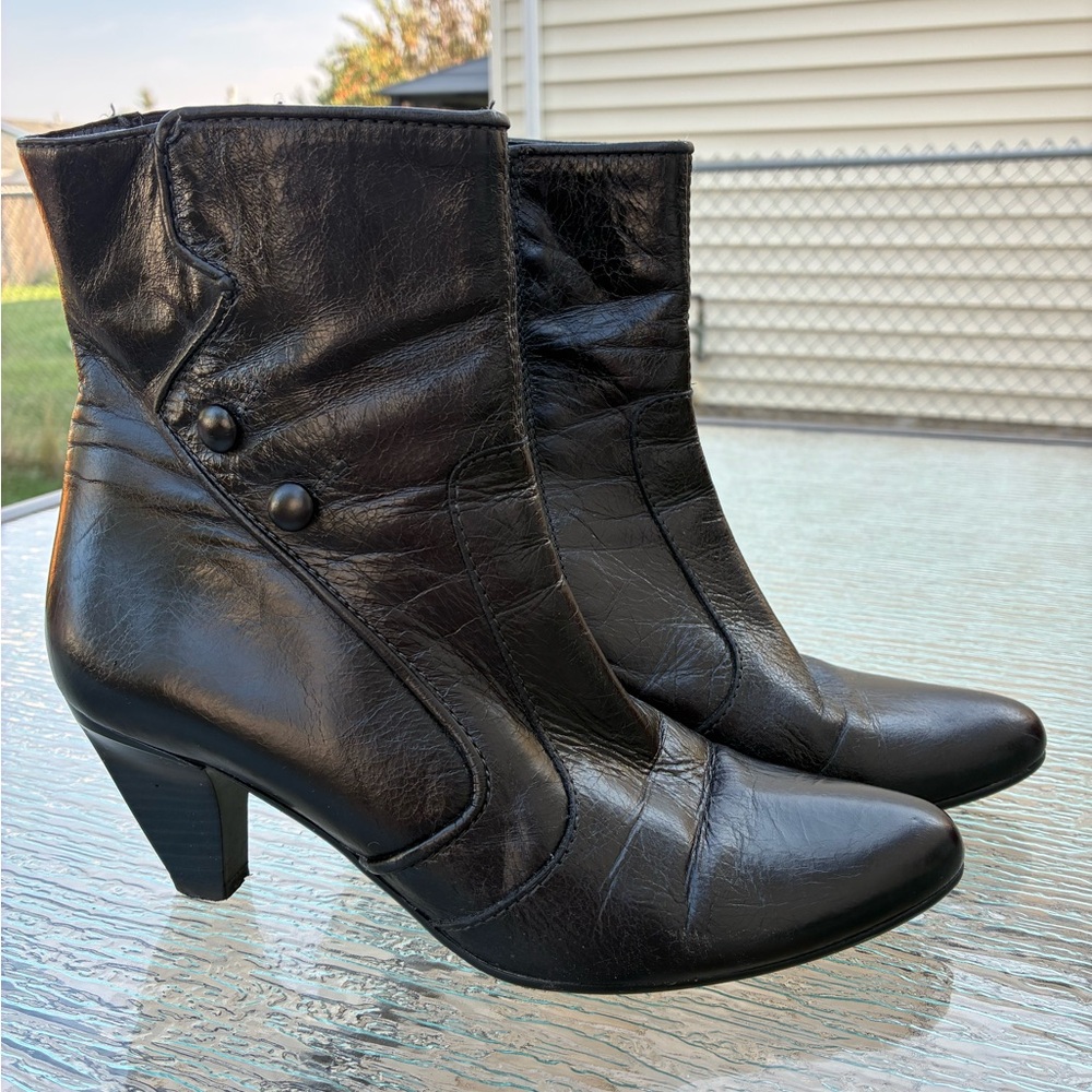 Browns Couture Black Leather Side Zip Heeled Ankle Boots